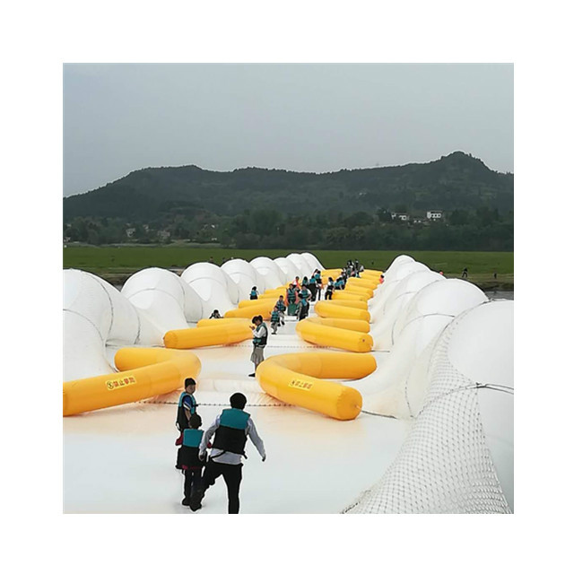 桂林蹦床桥农庄游乐场景区新的项目新款充气蹦床桥制作厂家热门
